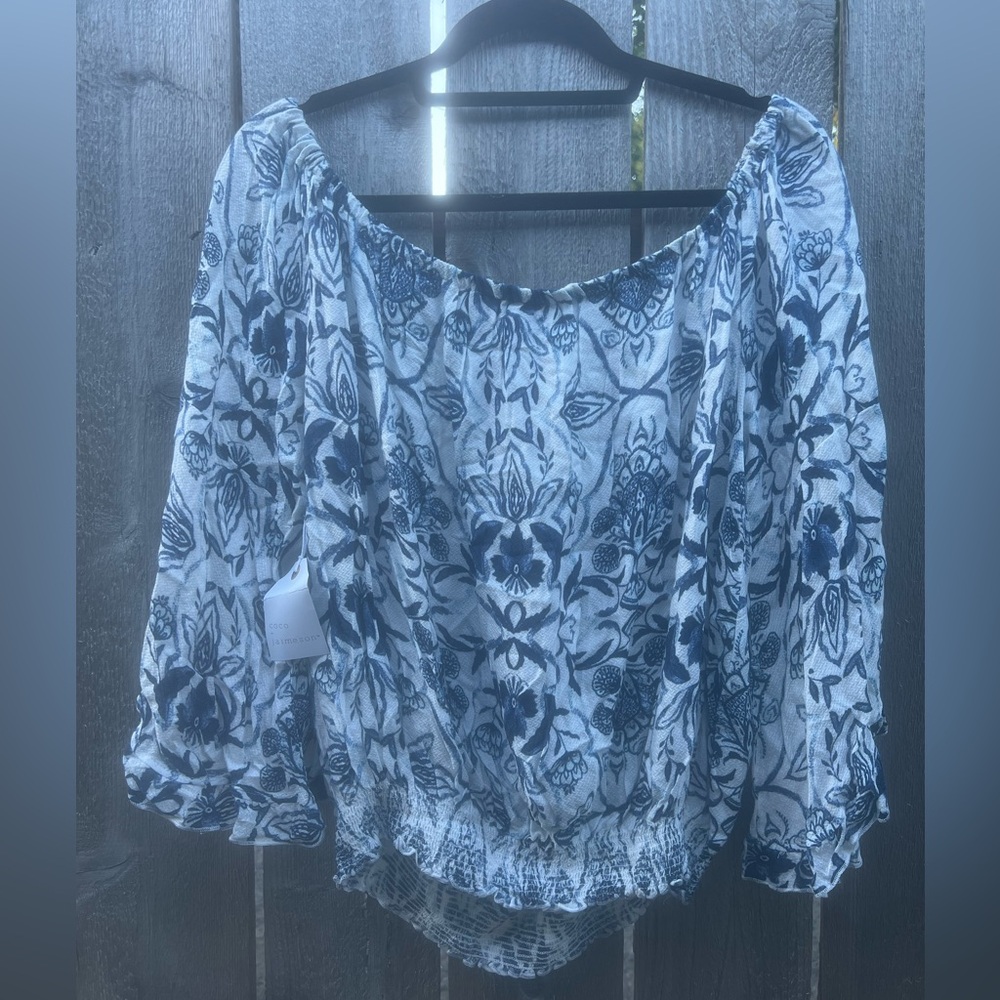 Women’s blue and white paisley patterned Blouse